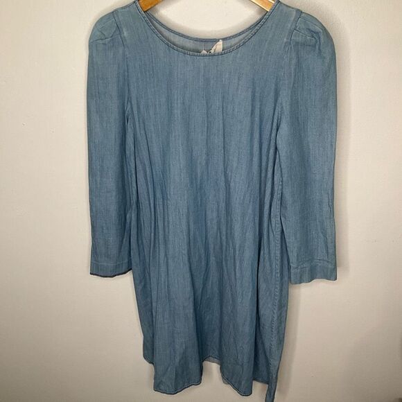 The Great. Chambray Dress - Picture 4 of 9